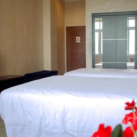 Ohulu Guesthouse メダン エクステリア 写真