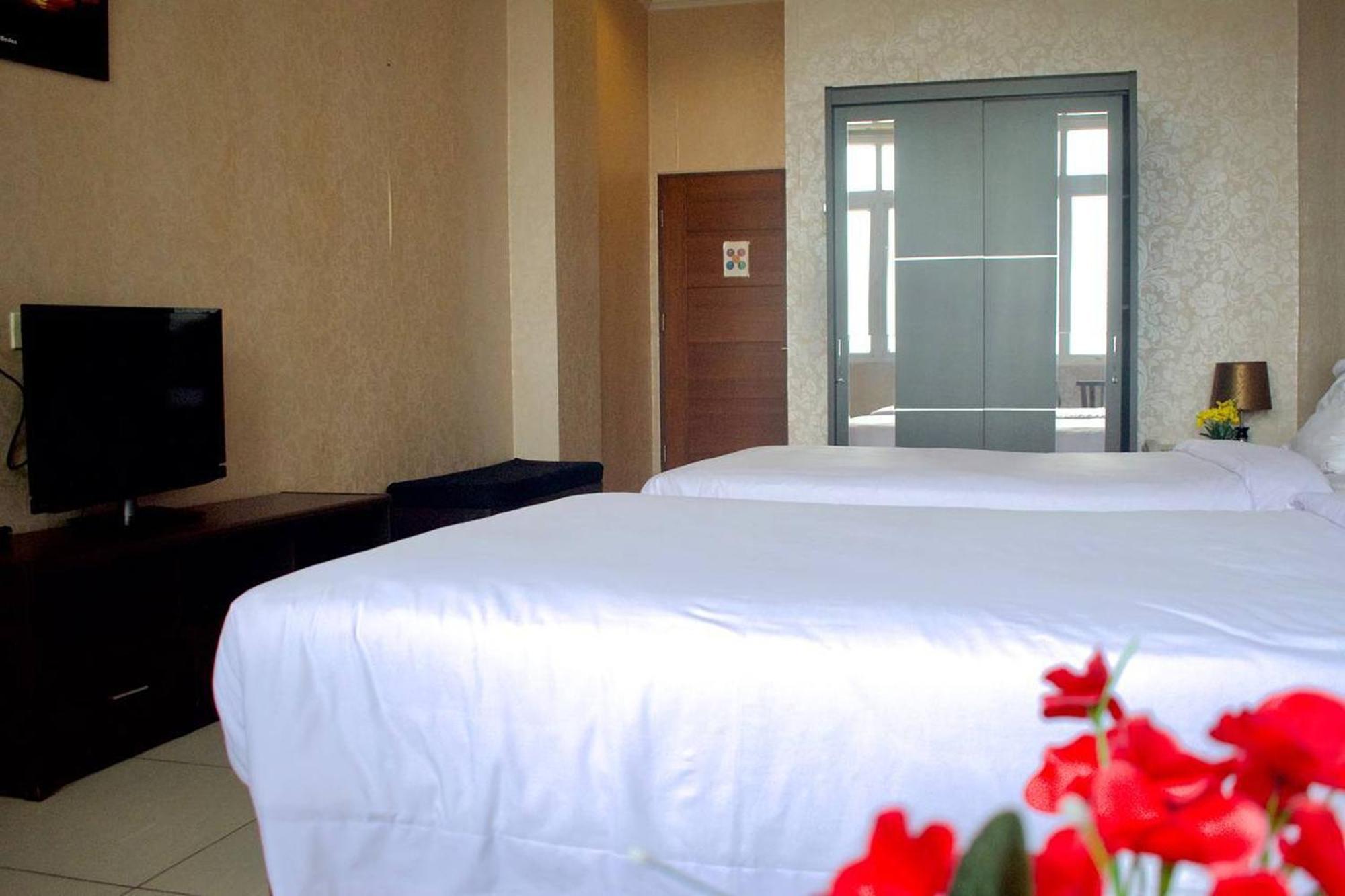 Ohulu Guesthouse メダン エクステリア 写真